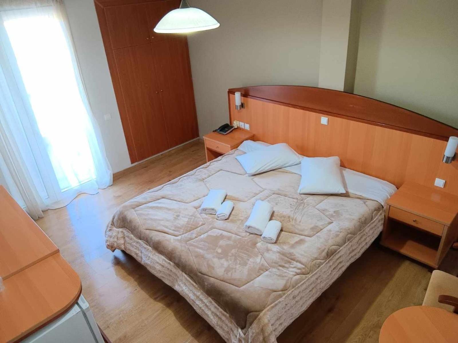 Hotel Liberty Mesolóngion Eksteriør bilde