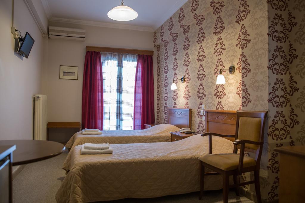 Hotel Liberty Mesolóngion Eksteriør bilde